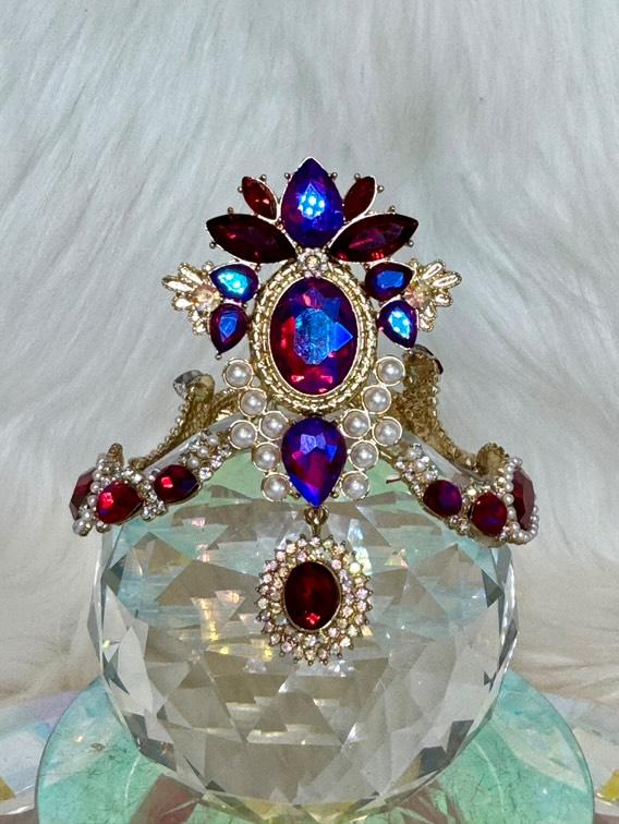 Hot Ice - Beautiful Statement Crown